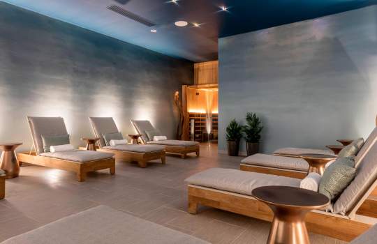 Treat Yourself: A Solo Traveler's Guide to Ultimate Relaxation