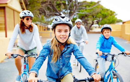 Rottnest-Family-Cycling
