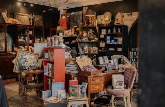 Finding Gold: Your Guide to Antiques & Thrifting in Amarillo