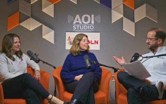 Lincoln Visits Children's Museum