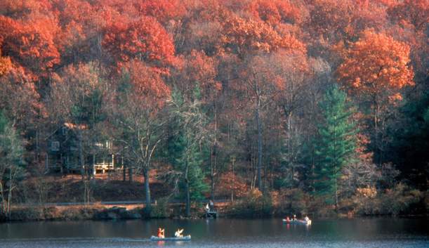 Autumn Escape: One Day at Cumberland Valley’s Laurel Lake
