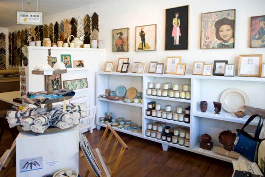 Lone Leaf Gallery