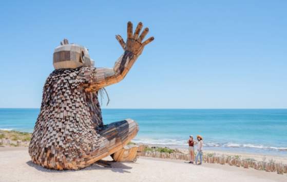Santi Ikto by Thomas Dambo Giants of Mandurah