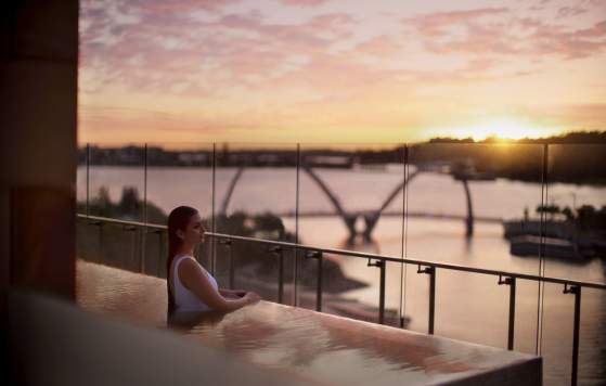 The Ritz-Carlton, Perth Infinity Pool with Guest Swimming