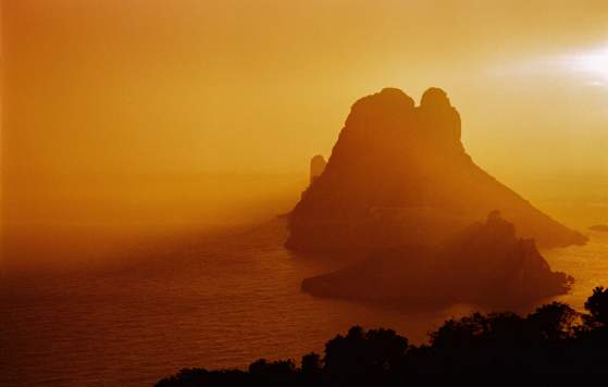 Henry Roy &#8211; Impossible Island