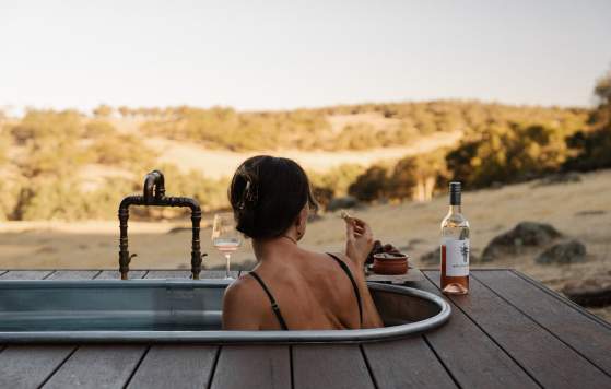 Winter Escape - Less Than An Hour From Perth