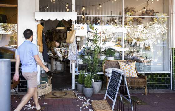 Shopping in Victoria Park, Perth City