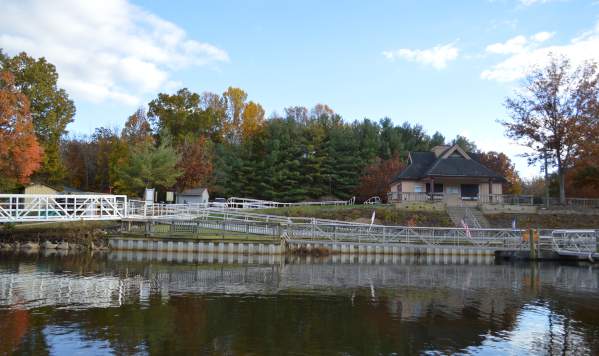 Lake Ridge Marina