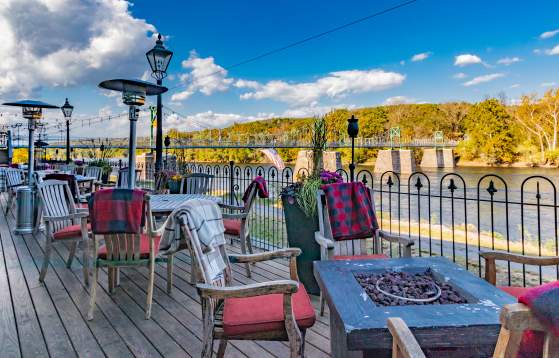 Riverside Dining