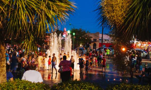 Acadiana’s Coolest Pools and Splash Pads