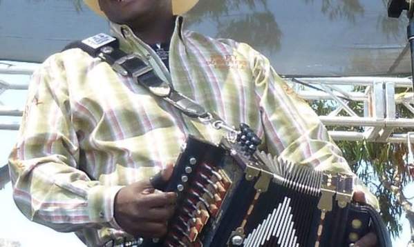Geno Delafose & French Rockin' Boogie