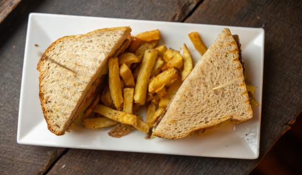 Penns Tavern Food