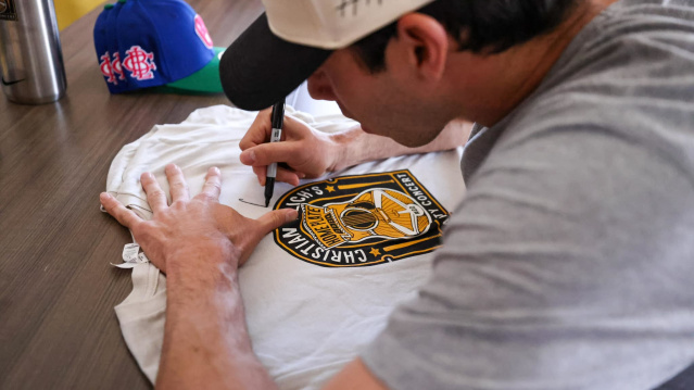 Christian Yelich Charity Event - Yelich Autograph