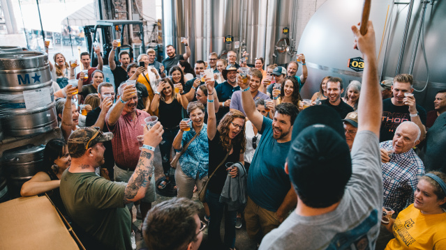 Lakefront Brewing - Bung Queen Crowned
