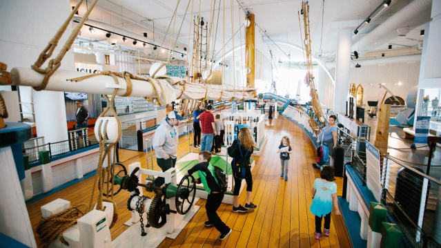 Discovery World - Great Lakes Schooner Exhibit