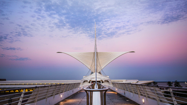 exterior view of the Milwaukee Art Museum at sunset