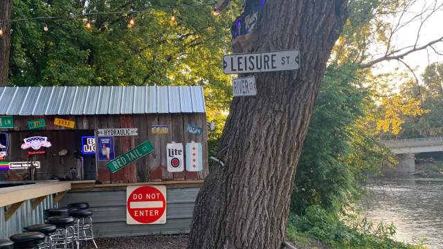 The intersection of Leisure Street and waterfront views at Southbank Original Barbecue in Yorkville, Illinois