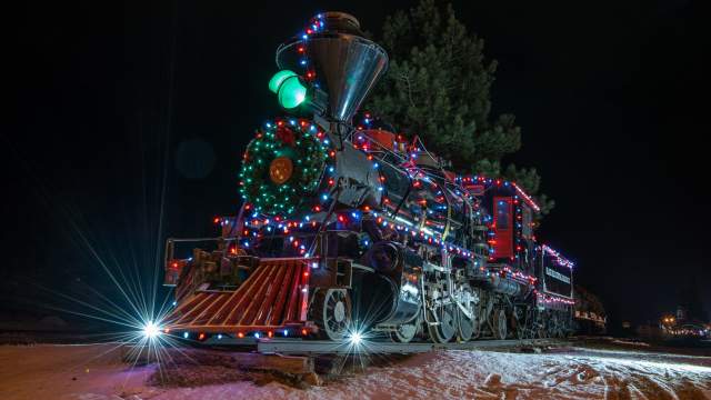 1880 Train Holiday Express