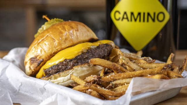 Camino West Allis Cheeseburger