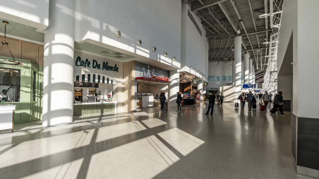 Cafe du Monde - Louis Armstrong International Airport