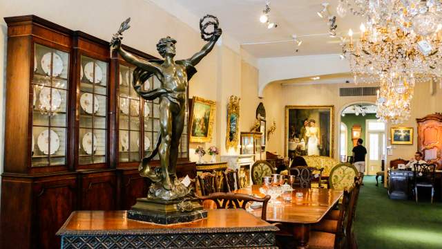 Ida Manheim Antiques
