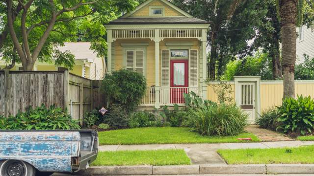 Mid-City Summer Color - Grand Route St. John & North White Streets