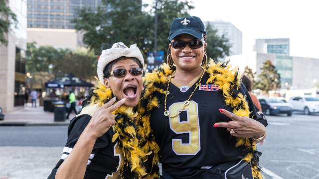 Saints Fans Tailgating