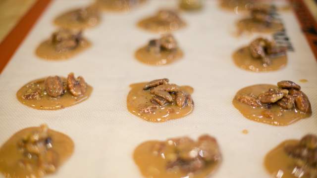 Making New Orleans Pralines