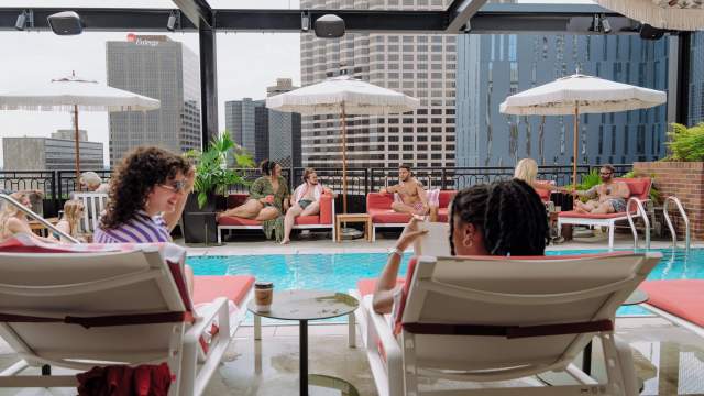 The Pool Club – Virgin Hotels New Orleans