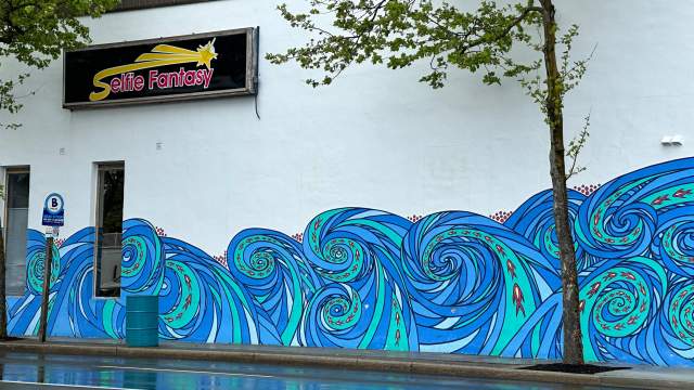 Large Funky Wave Mural