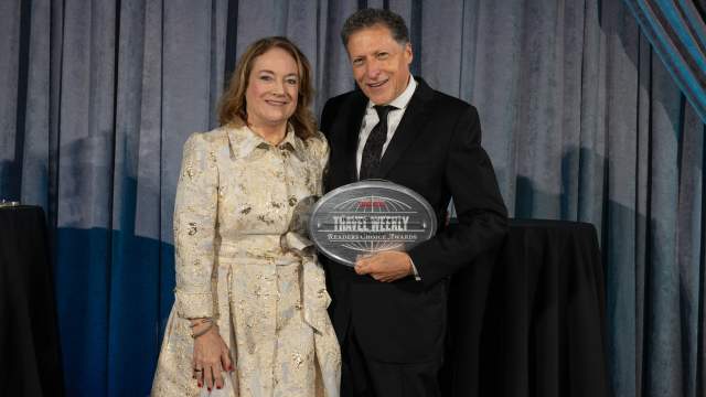tm-elaine-visit-orlando-travelweekly-readers-choice-awards-2-24