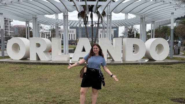 tm-orlando-sign-pr-magazine-2026