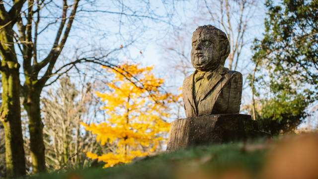 Dylan Thomas Statue in Cwmdonkin Park
