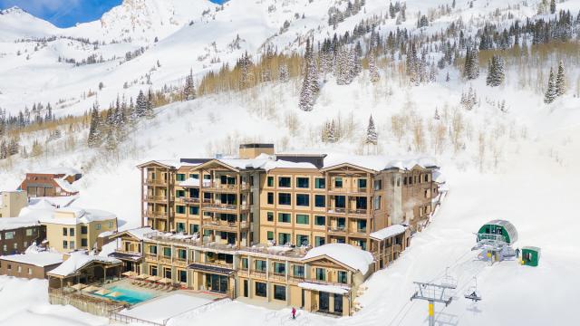 Snowpine Lodge