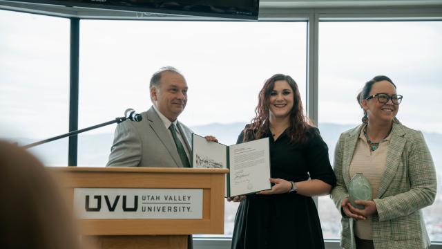 McKell Nelson recieves the UVU Kirk Englehardt Business Ethics Award