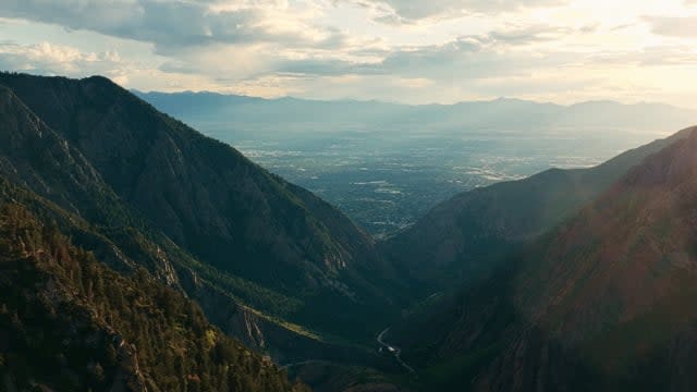 Video Thumbnail - vimeo - America's Mountain City