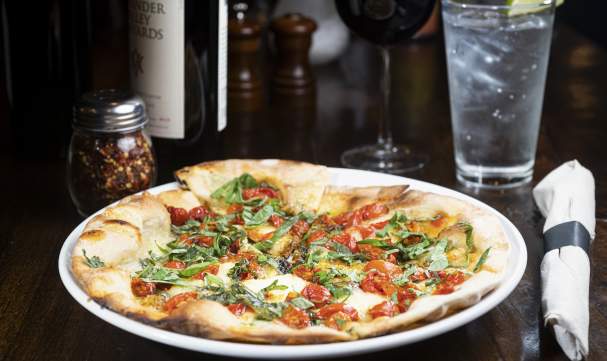 19 Best Restaurants on St. Simons Island