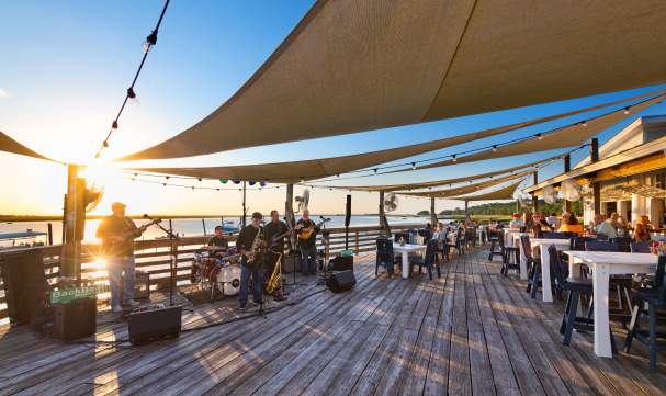 Best Places to Eat Outdoors