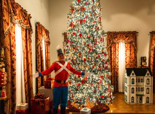 Why I Love Oshkosh: Nutcracker in the Castle