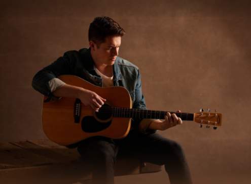 Brady Lee: Home for the Holidays