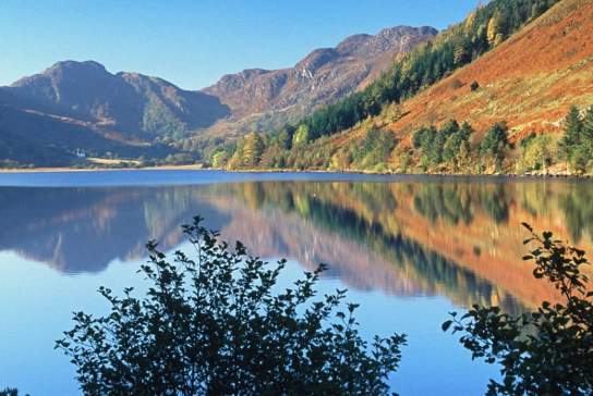 View of the mountains in Llyn Crafnant