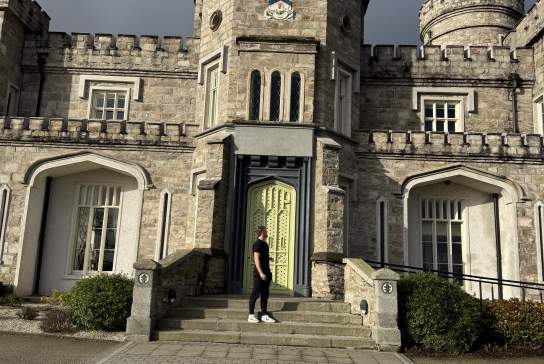 Influencer Moments with Jamie pictured outside Killeavy Castle.