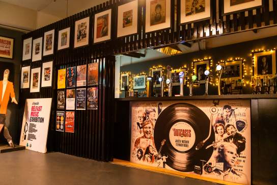Oh Yeah is the home of the NI Music Exhibition, a must-see for music lovers, showcasing the memorabilia of Northern Ireland's most renowned musicians such as Snow Patrol, Van Morrison, and Stiff Little Fingers.