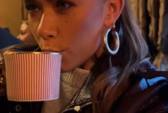 Influencer Danielle Collins enjoying a cocktail on the Taste and Tour experience.