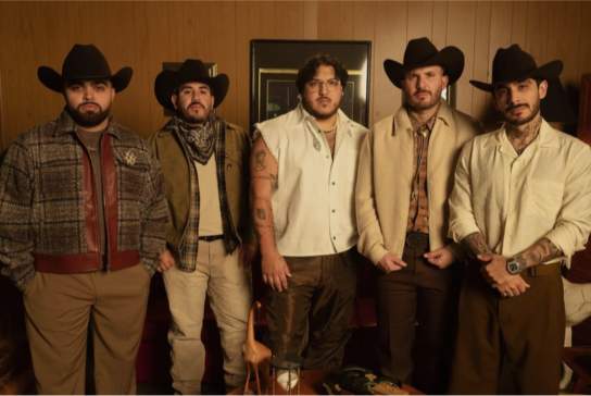 Grupo Frontera en el Toyota Center