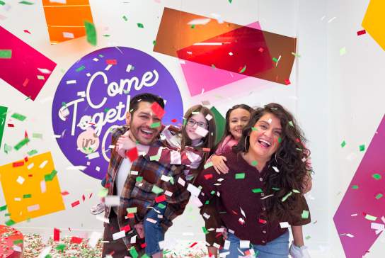 Come Together in Color en Color Factory