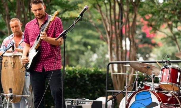 Bluesberry Beer & Music Festival🎶