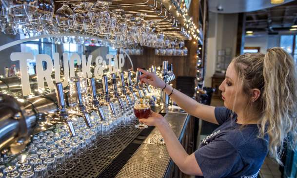 Live Music @Truck & Tap Duluth