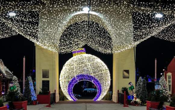 Gulfport Harbor Lights Winter Festival banner