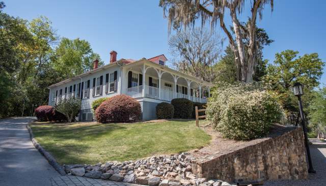 Join Our Team as a Columbia County Visitor Center Representative!